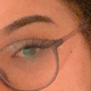 Meet your Posher, Desi